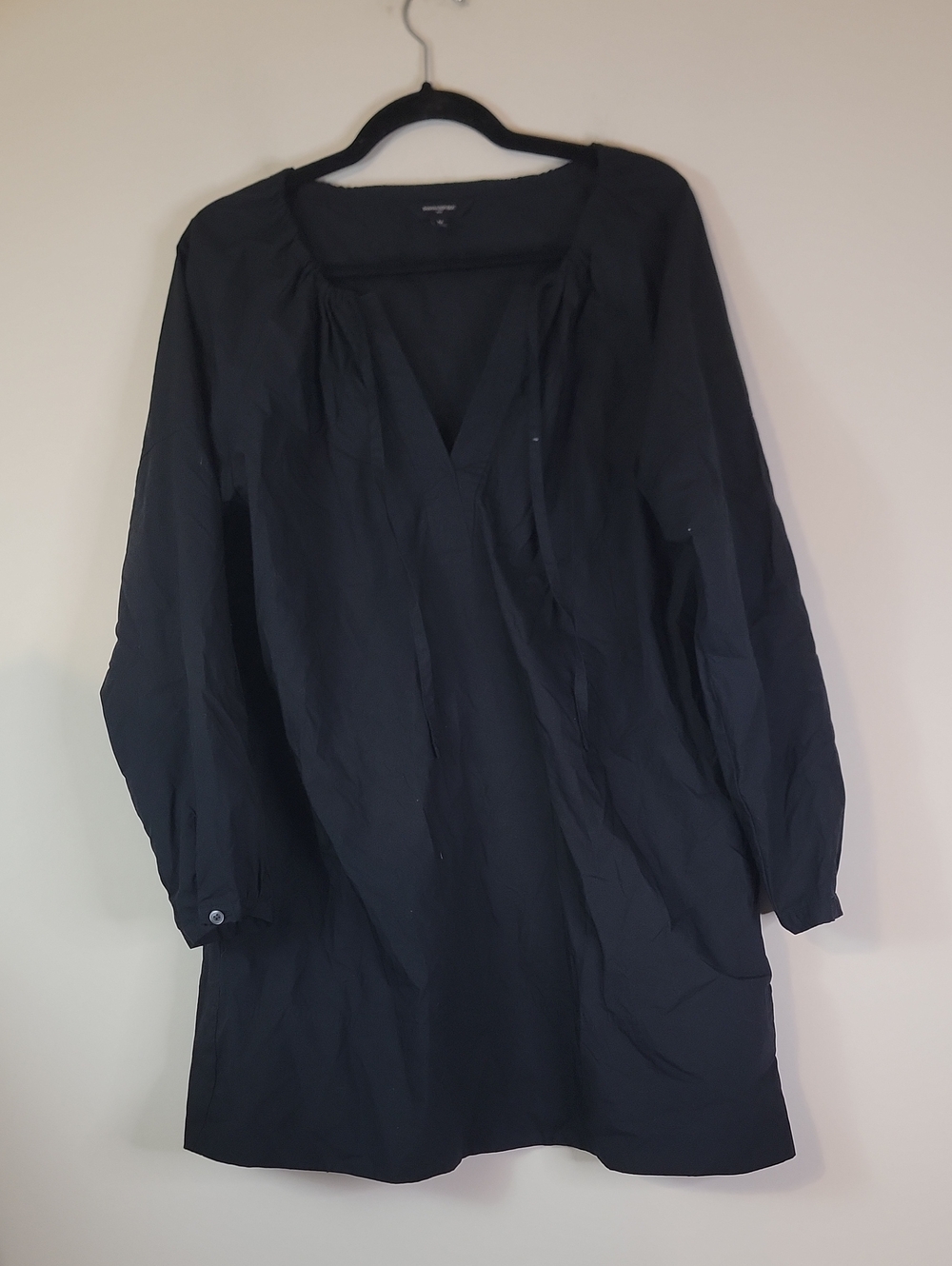 Banana Republic Black Long Sleeve V-Neck Tunic Dress